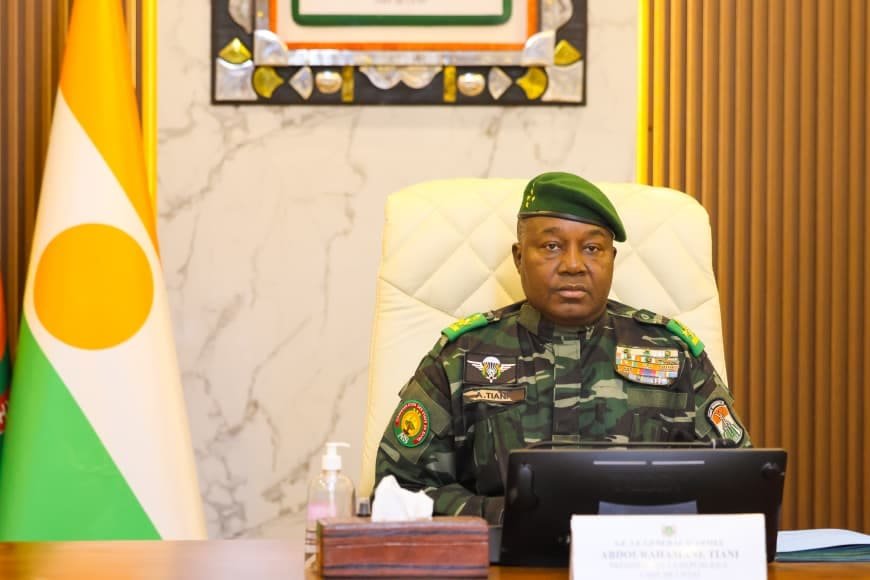 0aec6b08-2b16-4ed4-baae-a597ebca8102 (1)