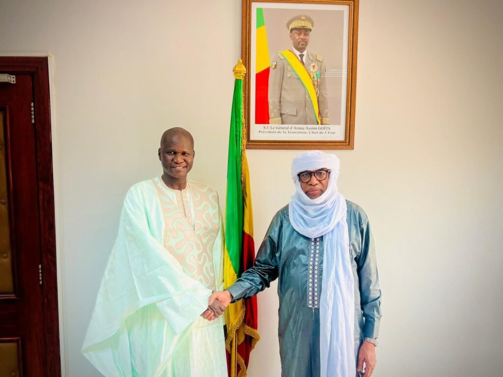 Télécommunications le ministre malien reçoit les DG d’Orange Mali et de Huawei pour renforcer la coopération numérique