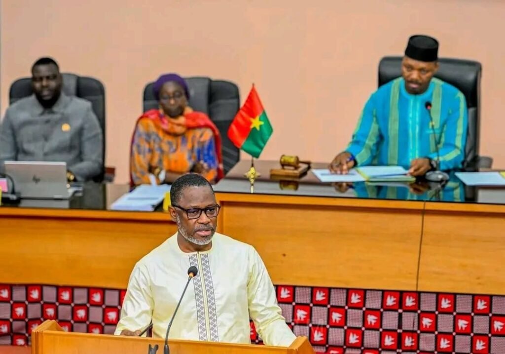 Burkina Faso l’ALT abroge la charte des partis politiques, leur financement public et le statut de l’opposition